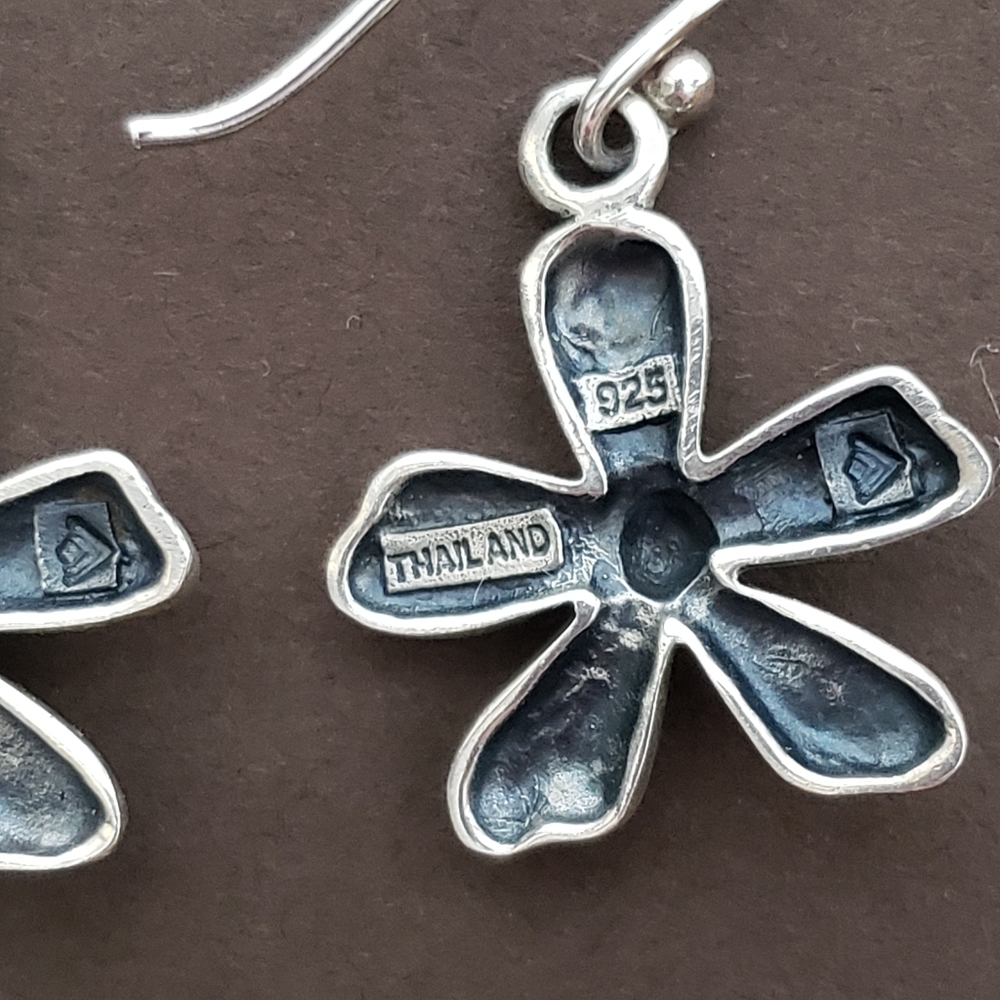 Vintage Silpada Oxidized Sterling Silver Flower Earrings W1155 - Picture 7 of 10